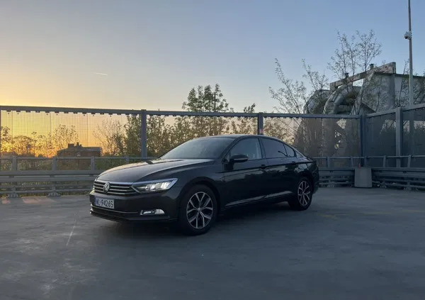 samochody osobowe Volkswagen Passat cena 67900 przebieg: 67000, rok produkcji 2019 z Siedlce